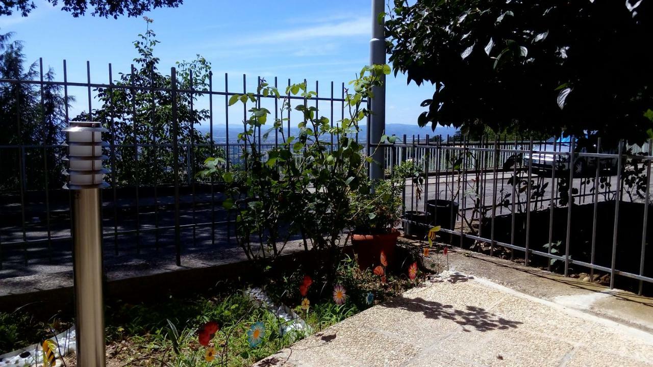 Appartamento La Giunchiglia Asís Exterior foto